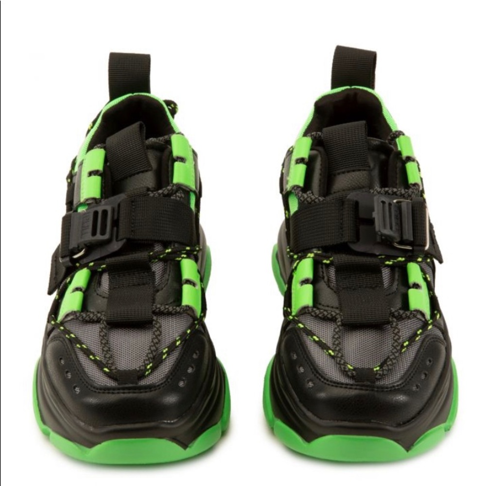 Platform Liliana Packo-1 Lace-Up Sneakers 8.5